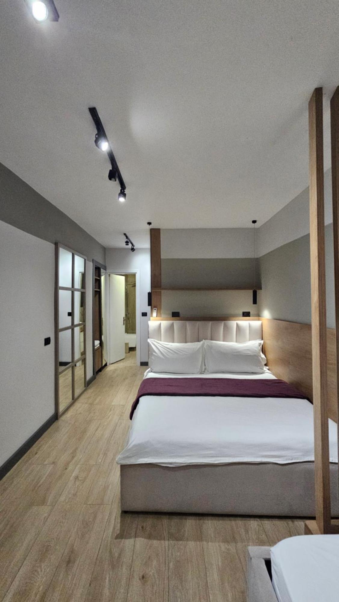 Tam Serviced Studio Apartments Next To Blloku Tirana Exterior photo