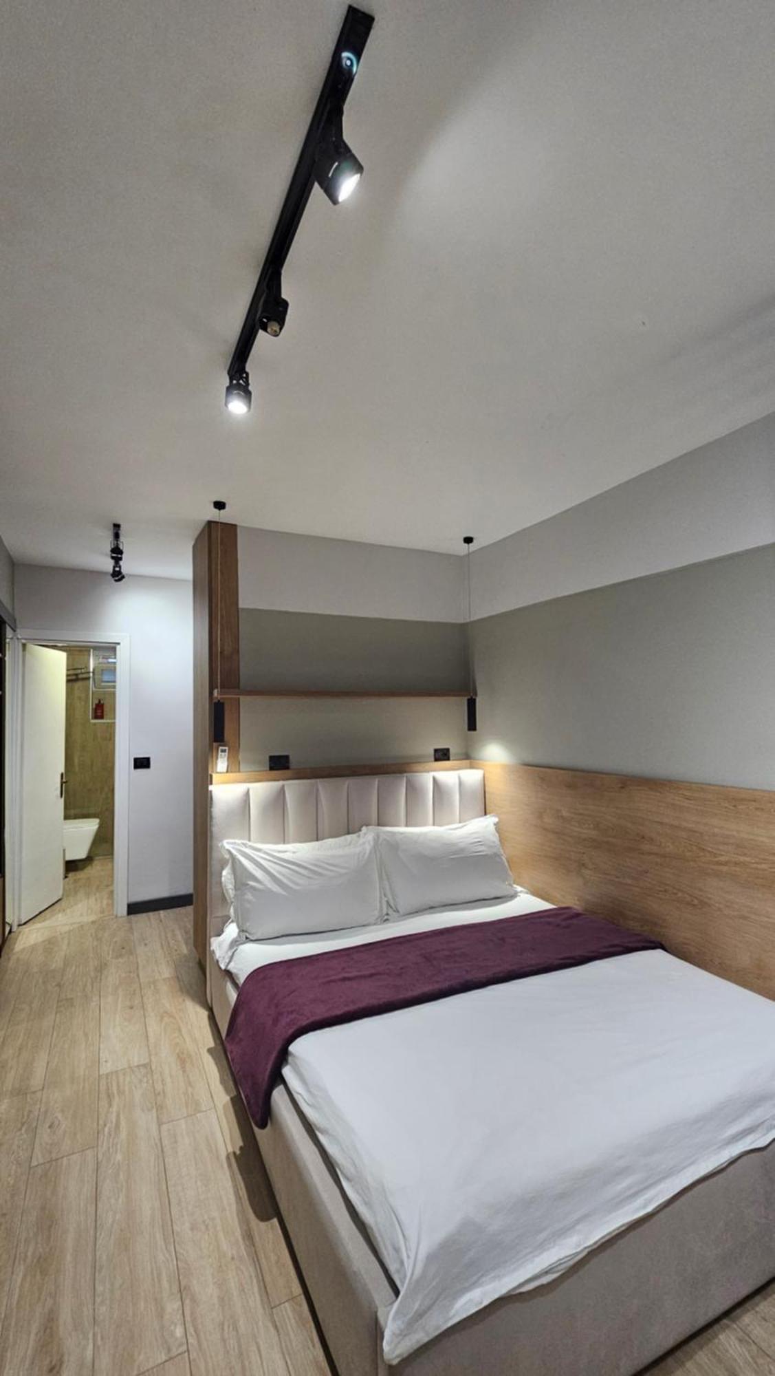 Tam Serviced Studio Apartments Next To Blloku Tirana Exterior photo